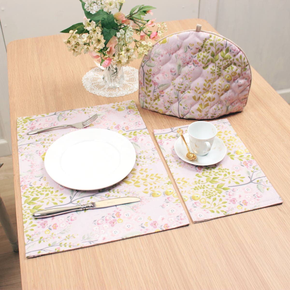 ティーマット 花柄プリント 約20×30cm｜インテリアレース・テーブル