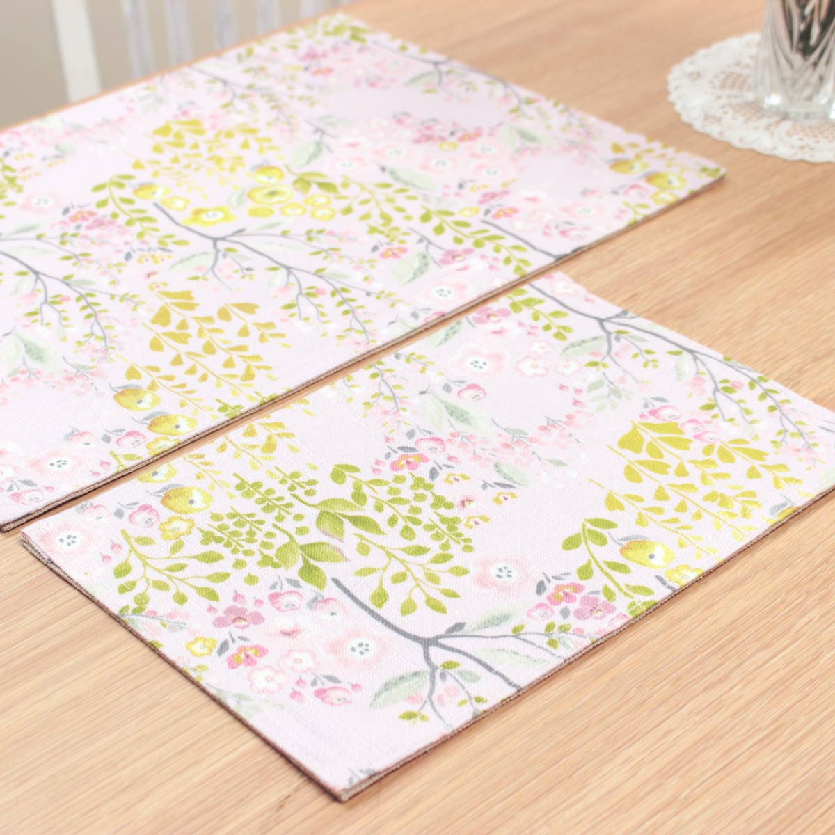 ティーマット 花柄プリント 約20×30cm｜インテリアレース・テーブル