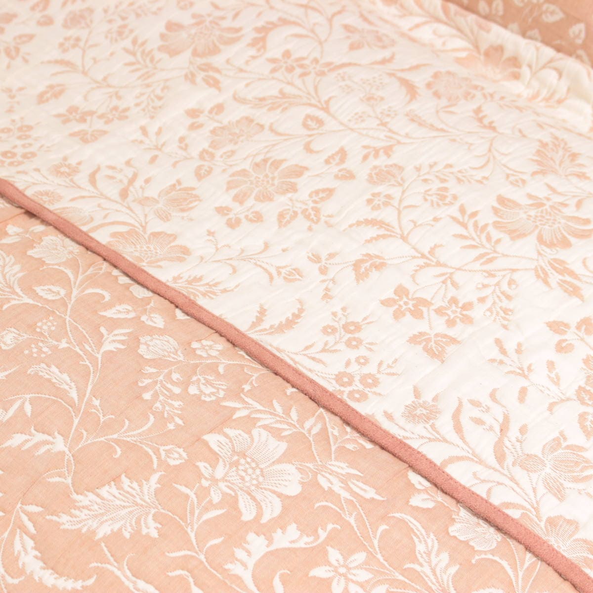 アミブルージュ,amibrugge,インテリアレース,ファブリック