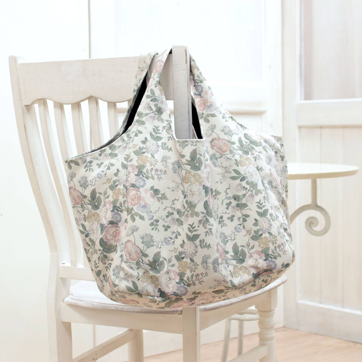 ベルールのショッピングバッグ アミブルージュ,amibrugge,インテリアレース,ファブリック,ポーチ,バッグ