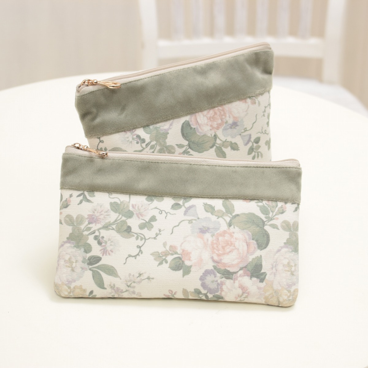 ベルールのフラットポーチ アミブルージュ,amibrugge,インテリアレース,ファブリック,ポーチ,バッグ