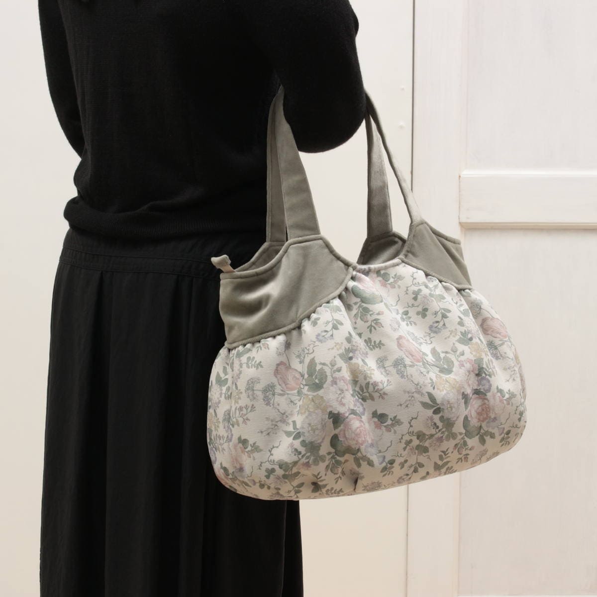 アミブルージュ,amibrugge,インテリアレース,ファブリック,ポーチ,バッグ