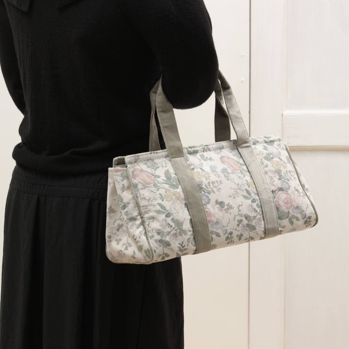 ベルールの横型バッグ アミブルージュ,amibrugge,インテリアレース,ファブリック,ポーチ,バッグ