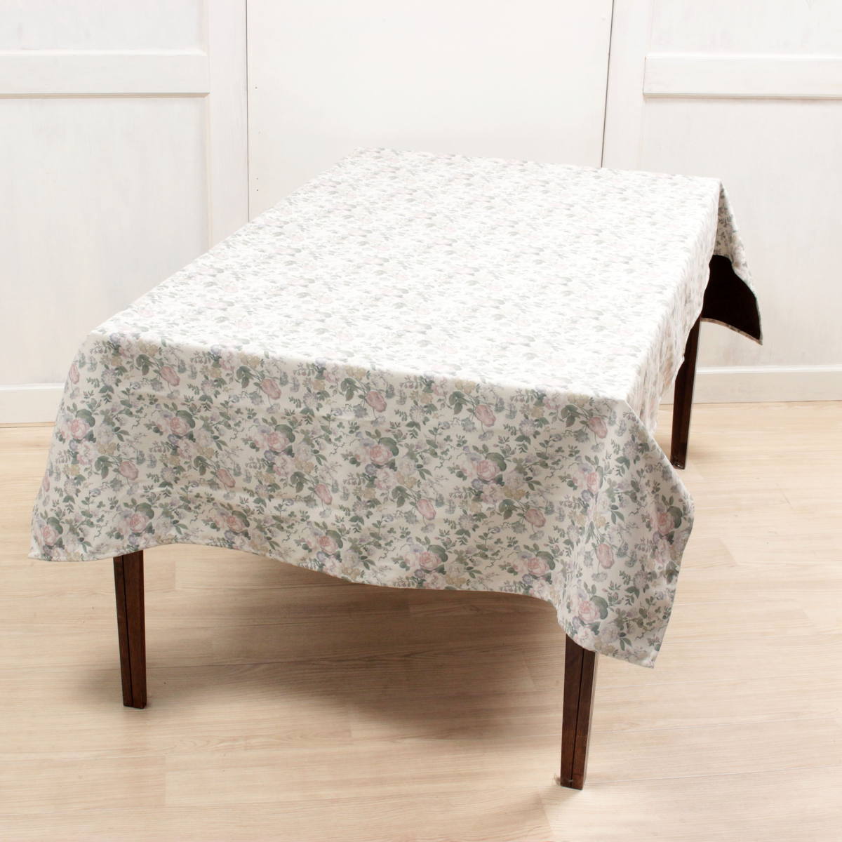 アミブルージュ,ヨーロッパ,インテリア,はっ水,撥水,ロータス効果