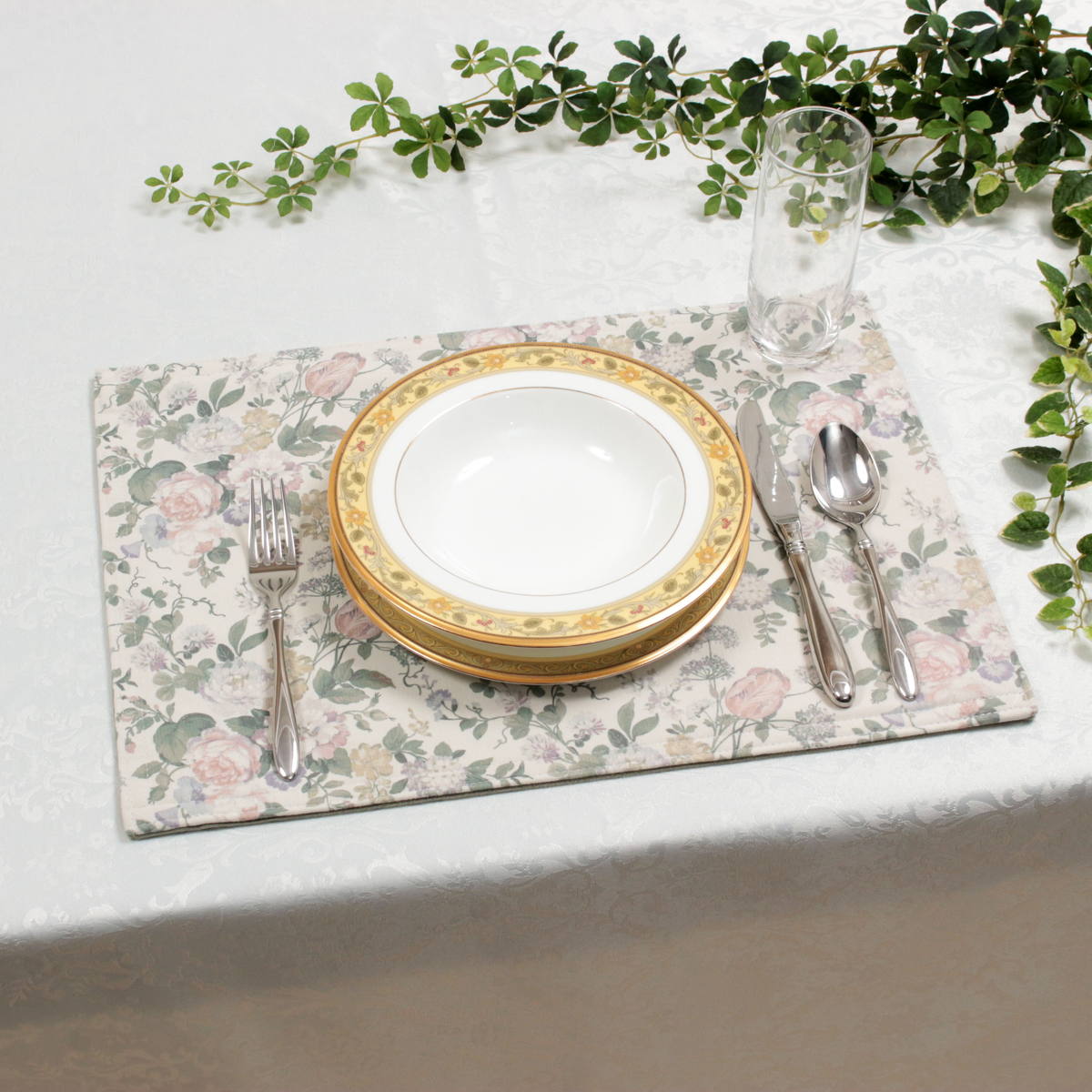 アミブルージュ,インテリア,ランチョン,テーブル