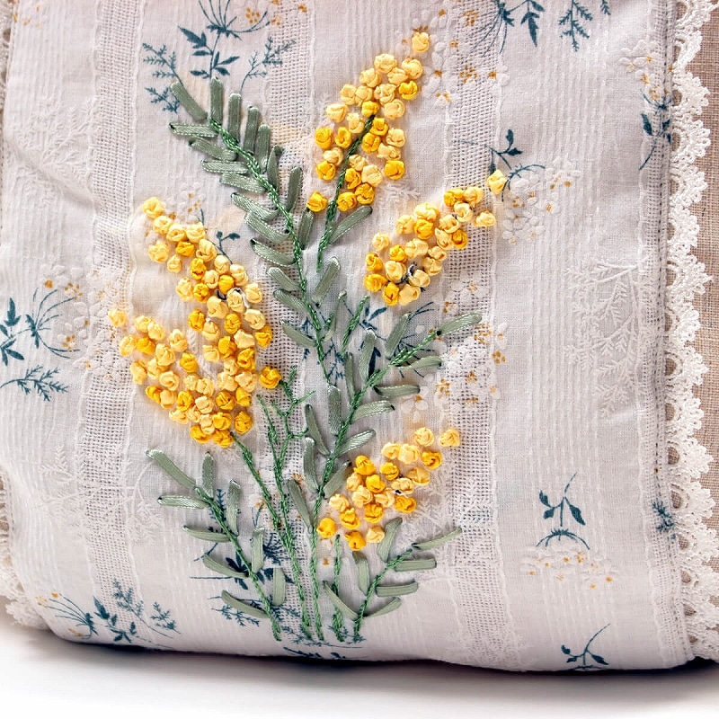 mimosa リボン刺繍 ケープ / アミ・ブルージュ｜アミブルージュ