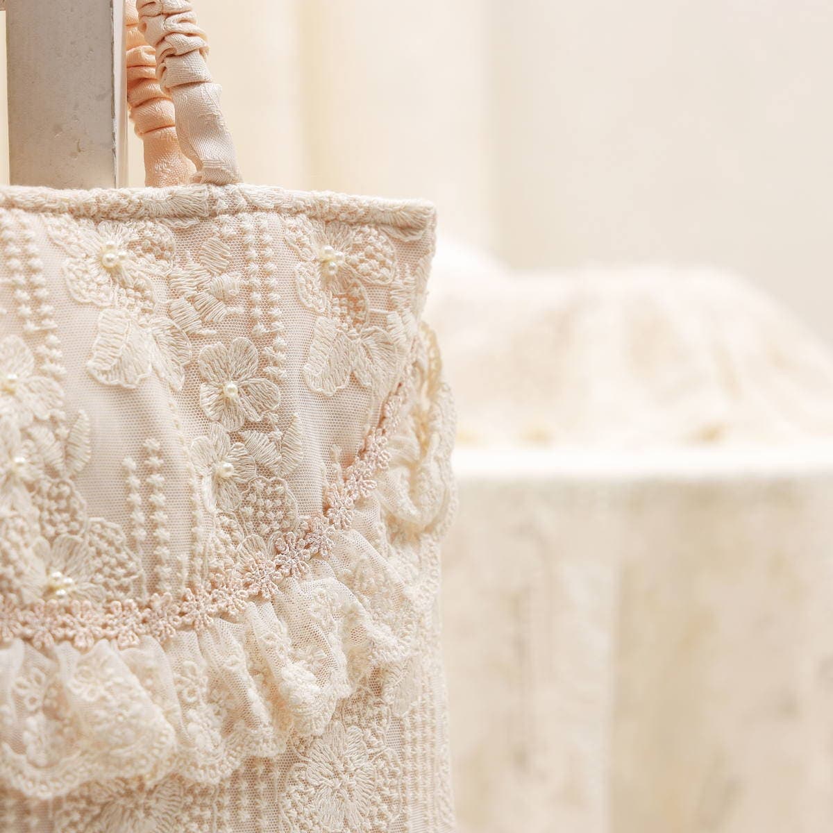 チュールレース スクエアバッグ 約30×30cm [memoire]｜インテリア