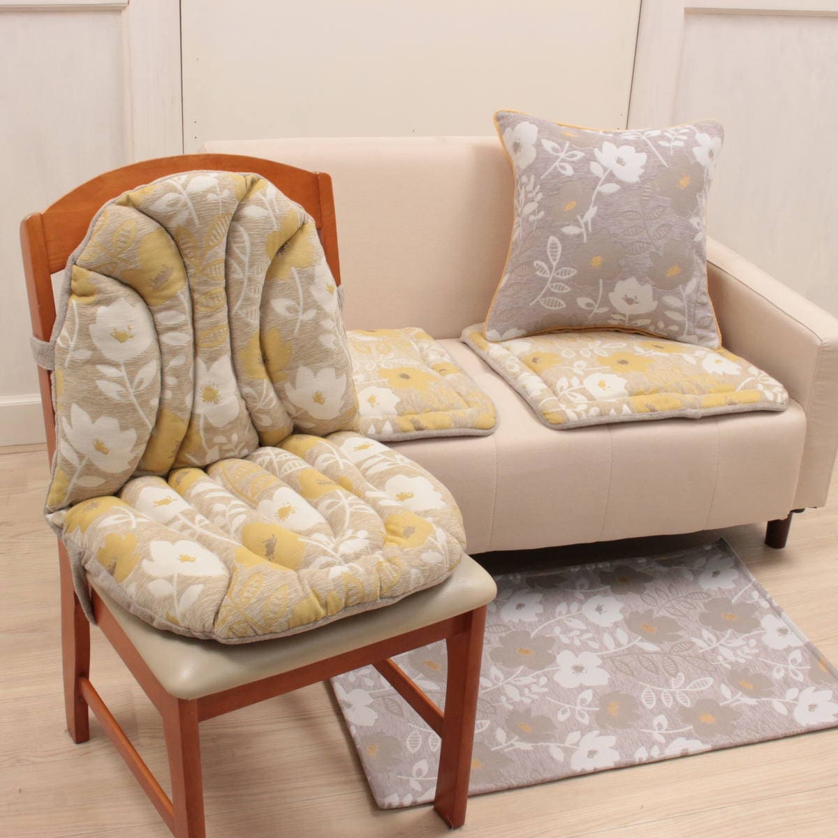 お部屋を心地よく整えるインテリアアイテム アミブルージュ,amibrugge,インテリアレース,ファブリック,シェニール織,クッション