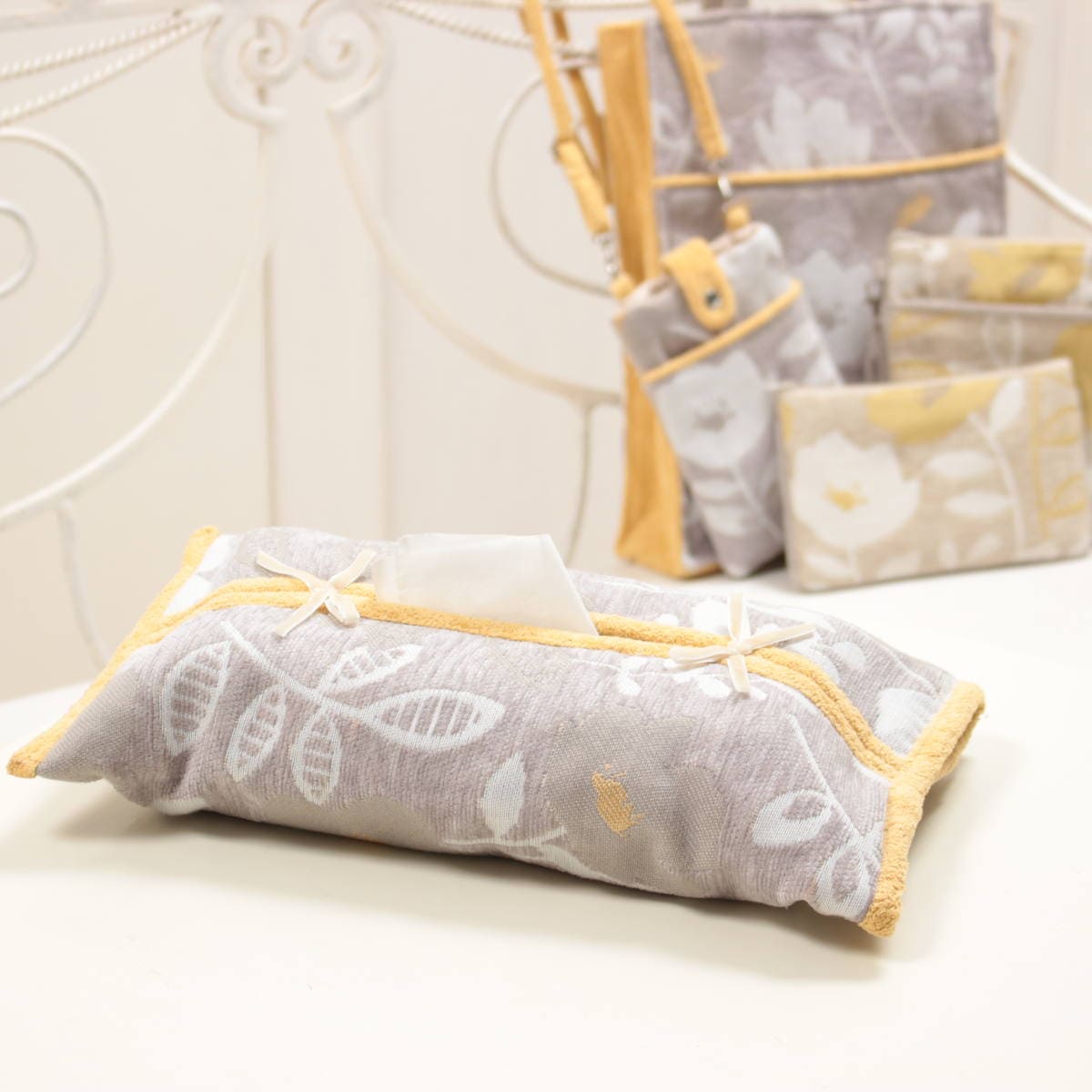 アミブルージュ,amibrugge,インテリアレース,ファブリック,ティッシュボックスカバー,ポーチ,バッグ,ティッシュボックスカバー