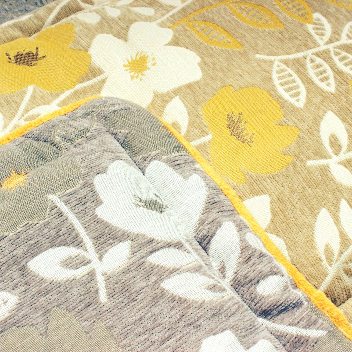 アミブルージュ,懐かしい,シェニール織 グリ・エ・ジョーヌのシートクッション