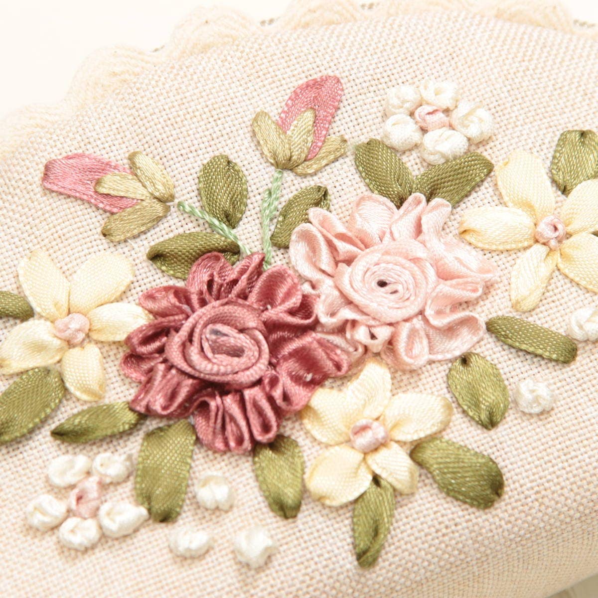 ★inu.★GPSケース お花とリボン / 合皮ピンクベージュ 眼鏡ケース リボン刺繍 約9×18cm [Ros? Ruban]｜インテリアレース