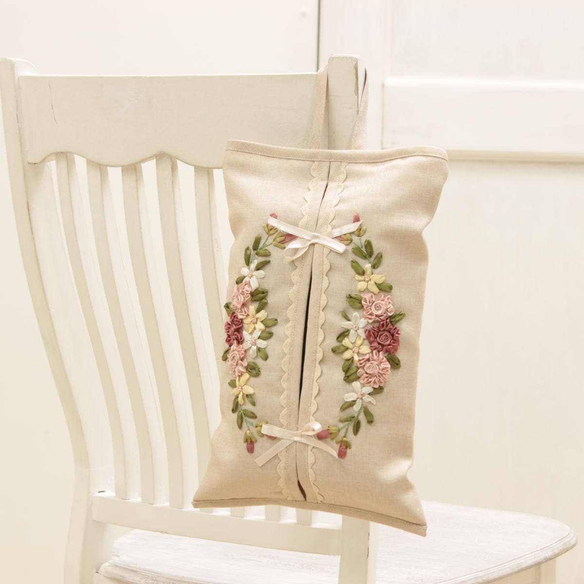 ハングティッシュボックスカバー リボン刺繍 約20×35cm [Ros? Ruban