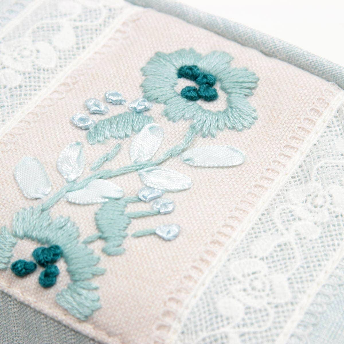 眼鏡ケース フローラル刺繍 約7.5×15.5×4cm [Atelier Bloom