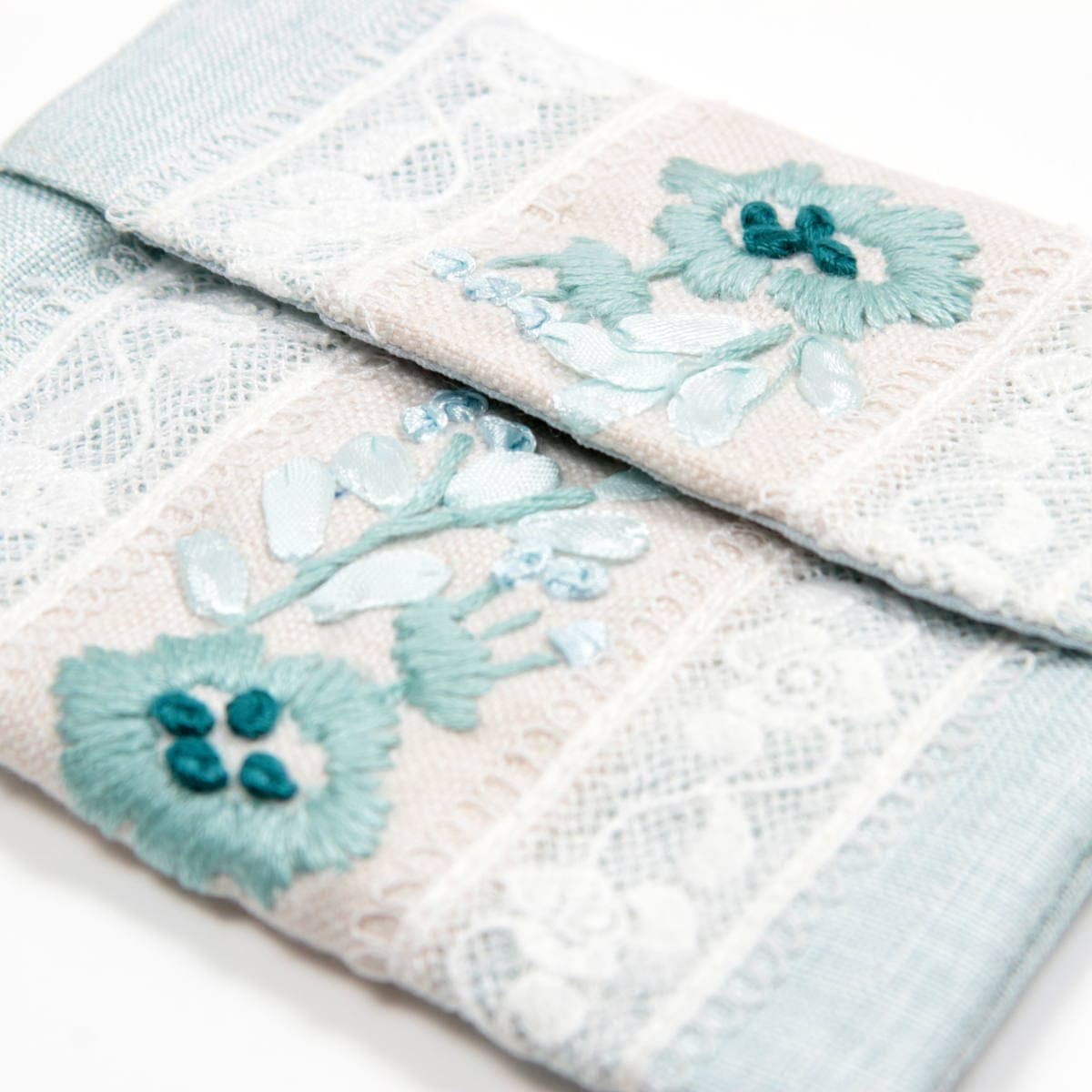 アミブルージュ,amibrugge,インテリアレース,手刺繍,ファブリック,ポーチ,バッグ