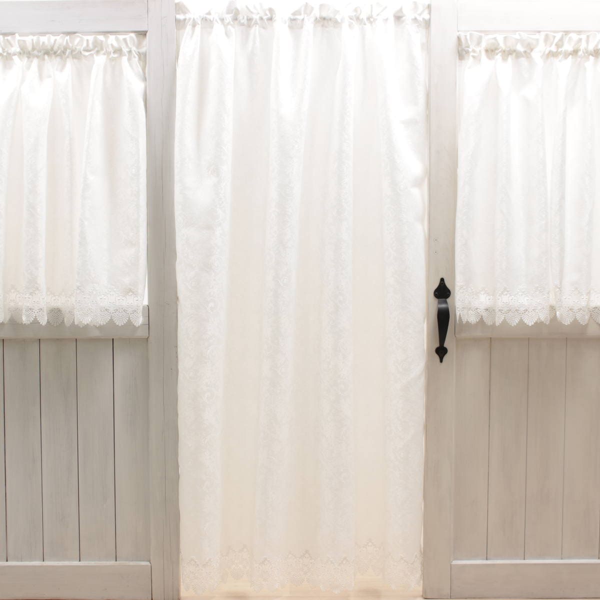 ギュピールレース（撥水加工）のカフェカーテン