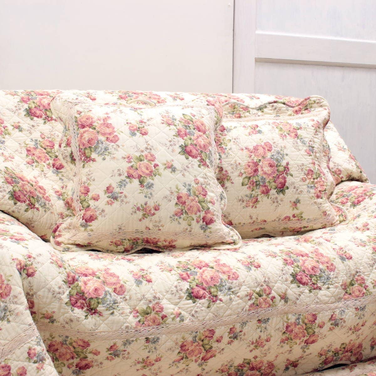 アミブルージュ,懐かしい,ローズ柄,キルティング,インテリア
