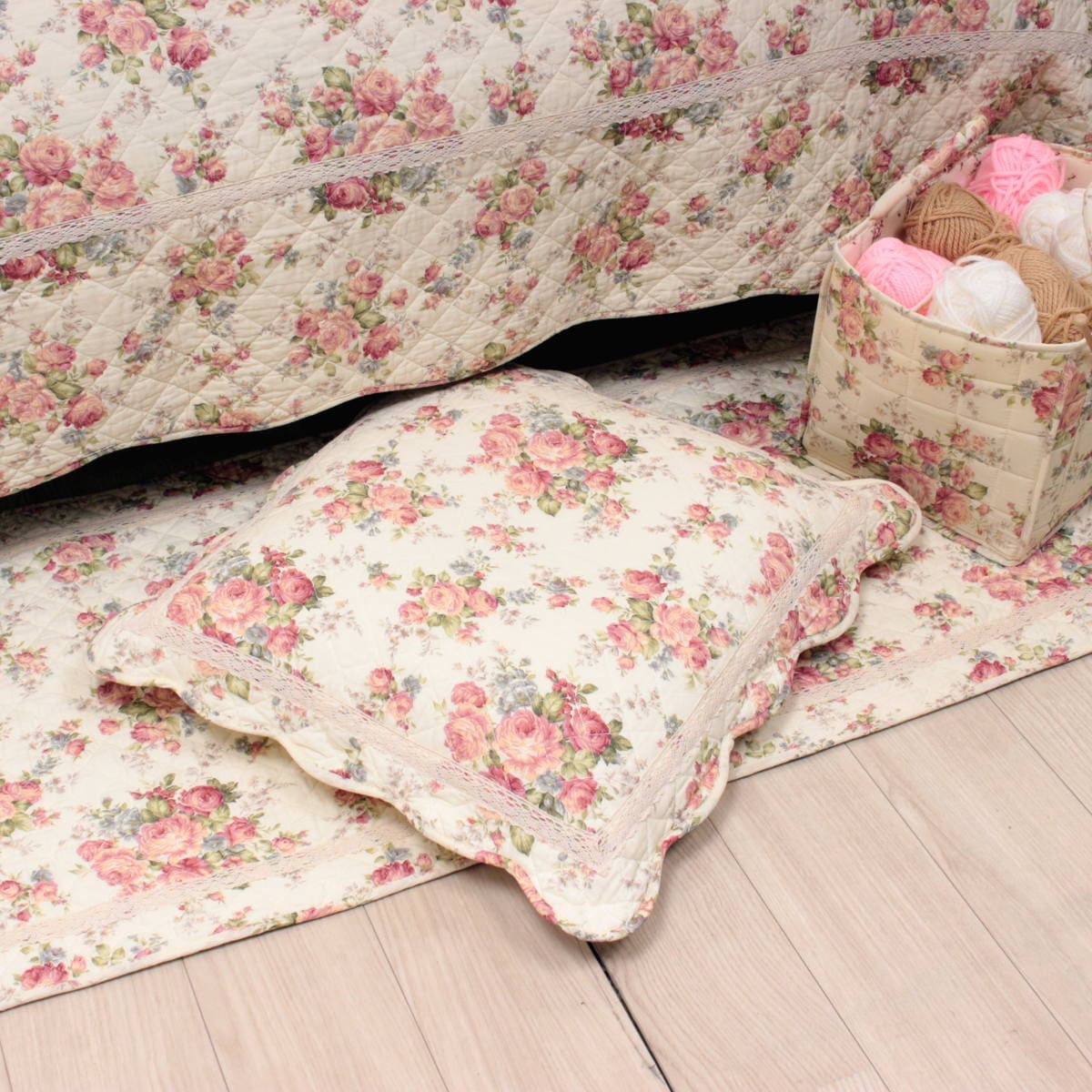 アミブルージュ,懐かしい,ローズ柄,座布団カバー,銘仙判,55×59