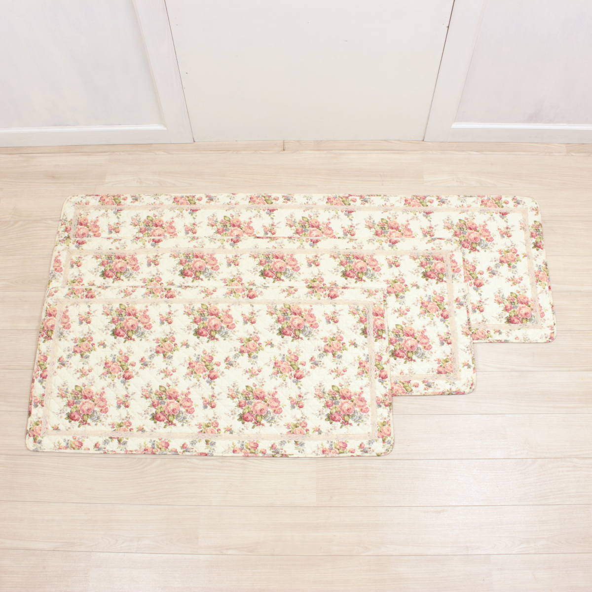 アミブルージュ,懐かしい,ローズ柄,マット,足元,すべりにくい