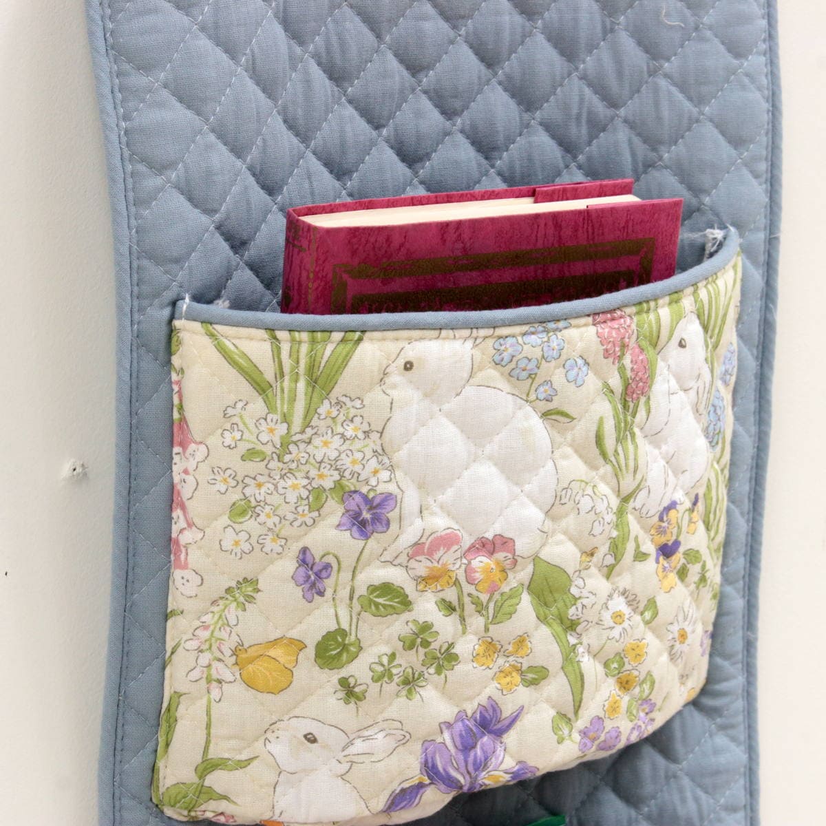 うさぎ柄のウォールポケット