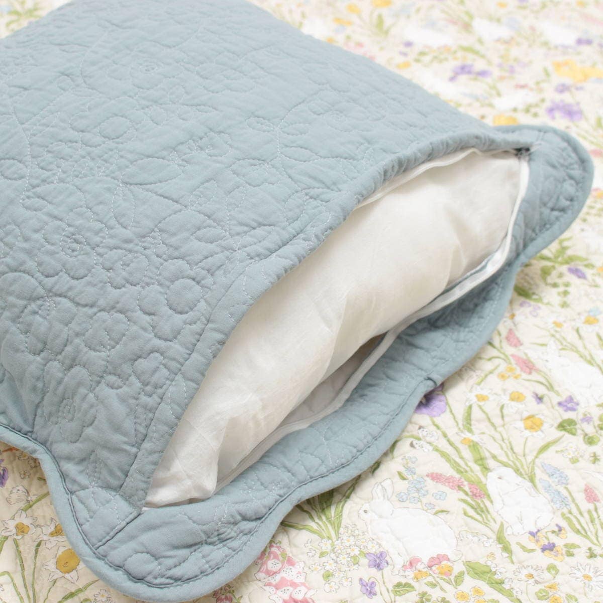 アミブルージュ,懐かしい,うさぎ柄,クッションカバー,45×45