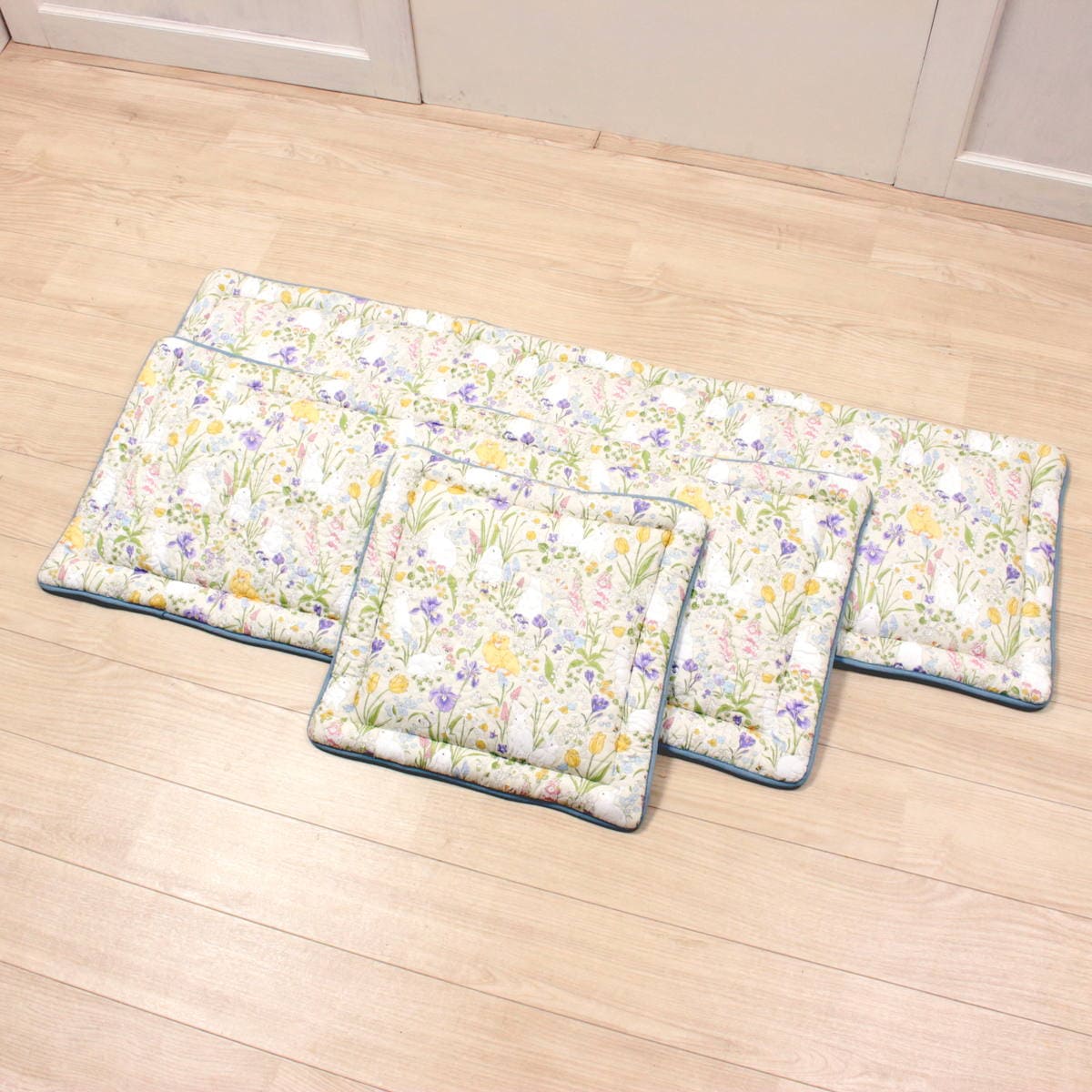 うさぎ柄プリントキルトのシートクッションは3つのサイズ アミブルージュ,Lapin Quiltine,ラパンキルティーヌ,シートクッション