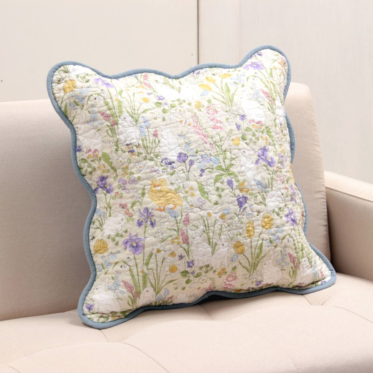 うさぎ柄キルトのクッションカバー アミブルージュ,Lapin Quiltine,ラパンキルティーヌ,キルト,カバークッション,45×45