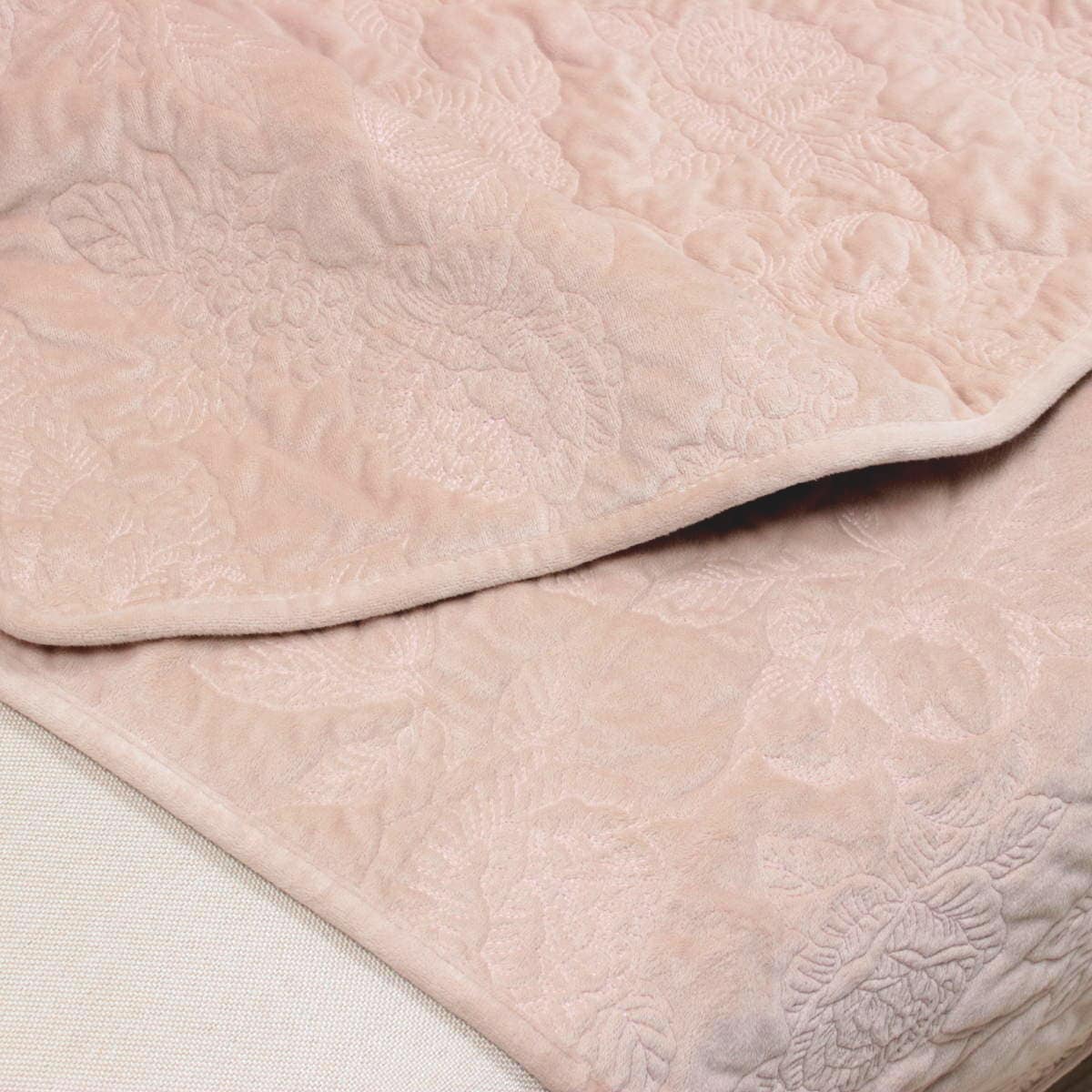 あったか素材のふかふかキルト