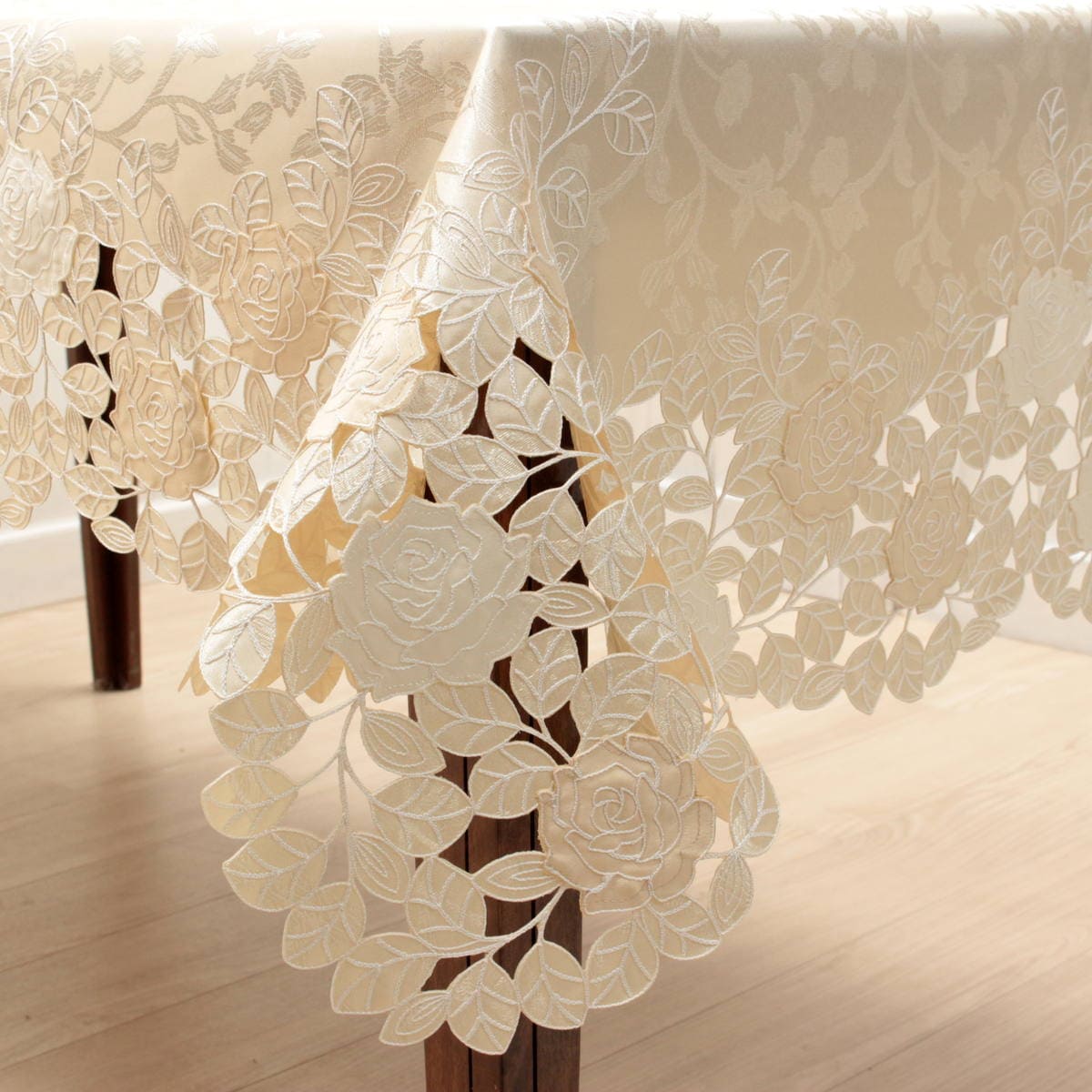 テーブルクロス バラ柄コード刺繍 約130×230cm [Rosa Fil]｜インテリア