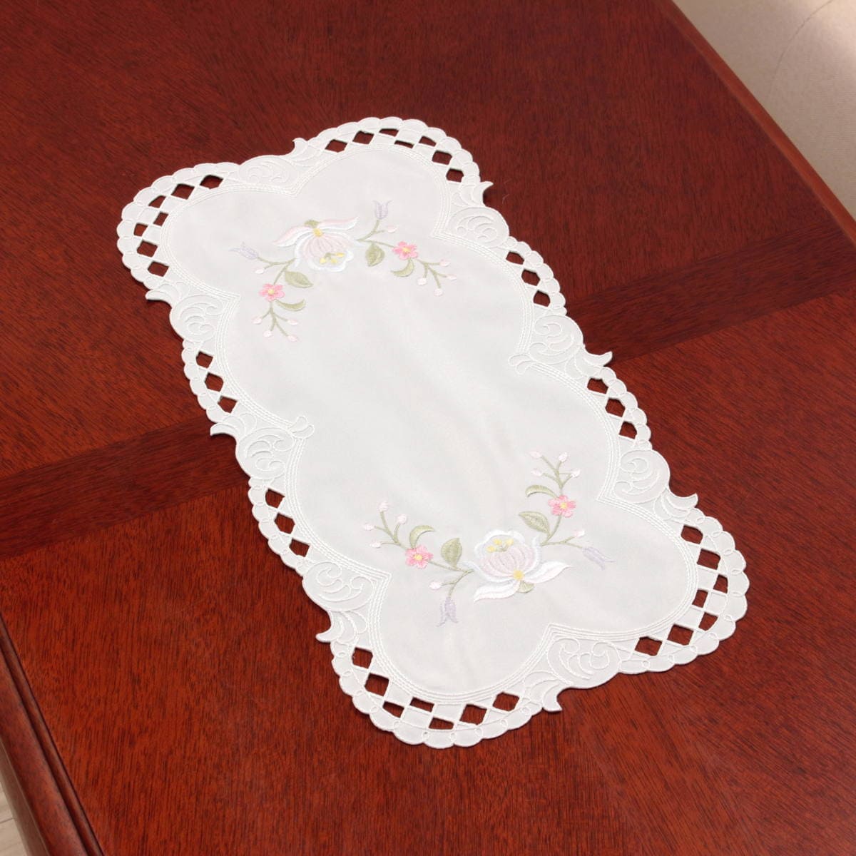 アミブルージュ,amibrugge,通販,レース,刺繍,インテリア,テーブルセンター