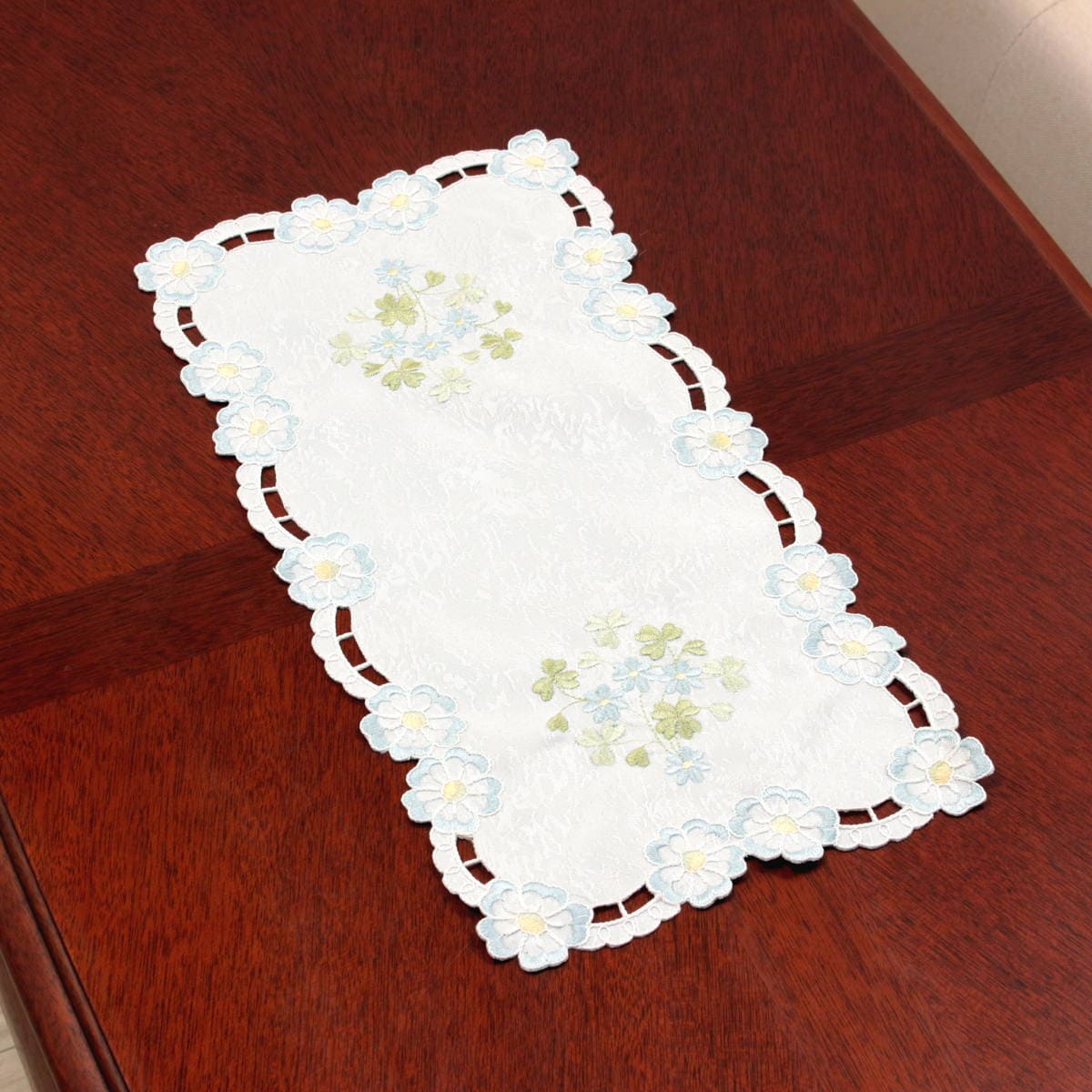 アミブルージュ,amibrugge,通販,レース,刺繍,インテリア,テーブルセンター