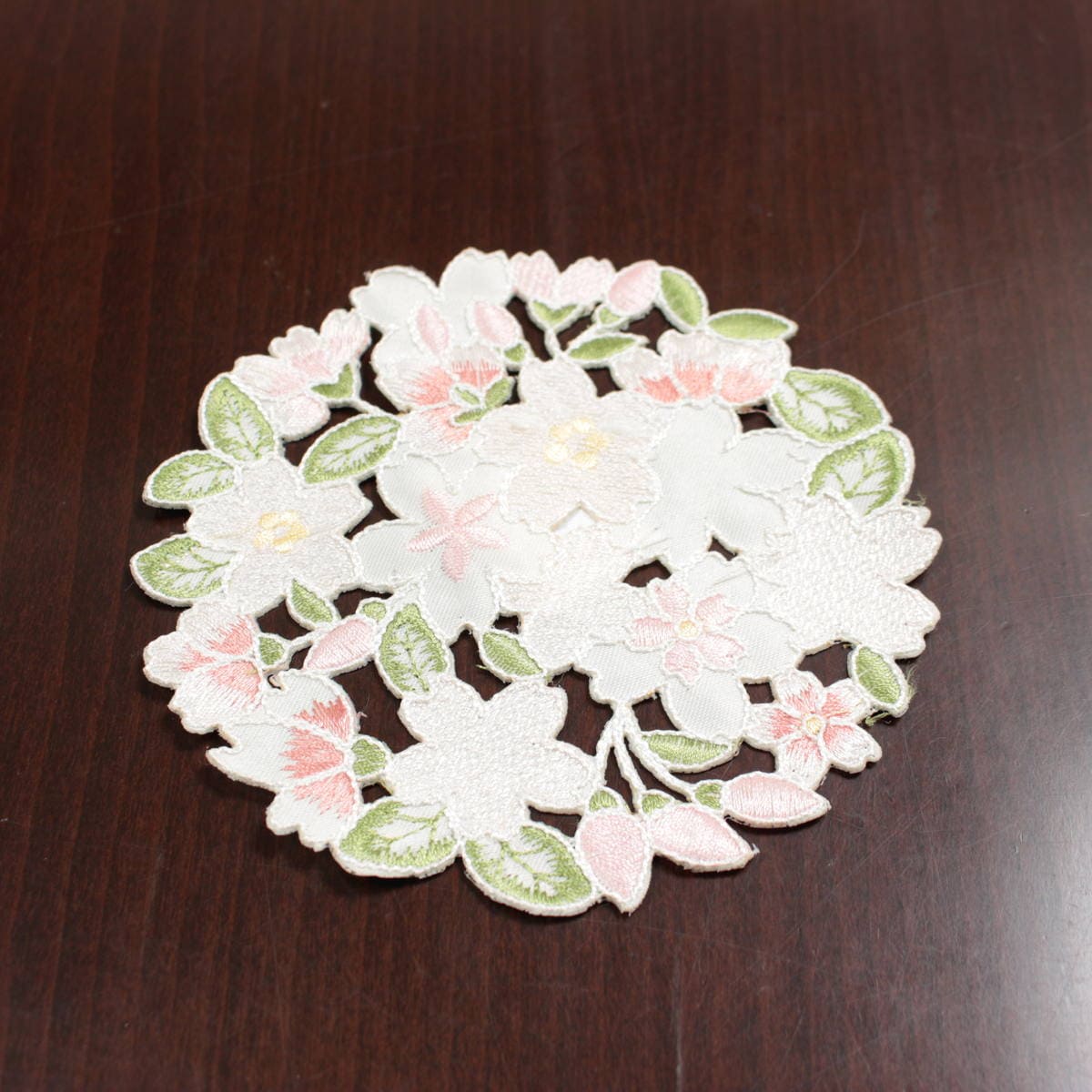 さくら柄コード刺繍のコースター アミブルージュ,コード刺繍,コースター,さくら,桜,sakura,桜綺