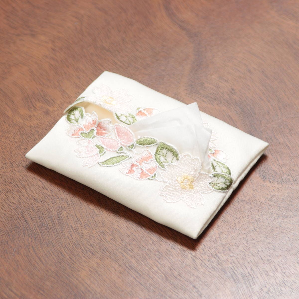 アミブルージュ,コード刺繍,テーブルセンター,さくら,桜,sakura,桜綺