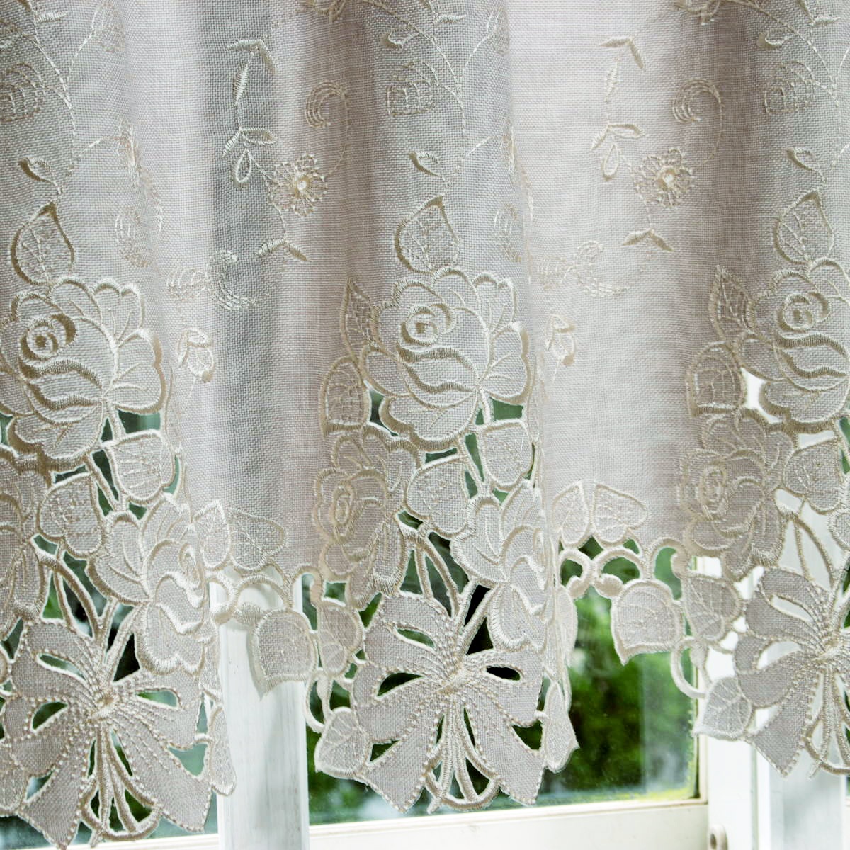 カットワーク刺繍 カフェカーテン 約130×45cm [Pure Rosa]