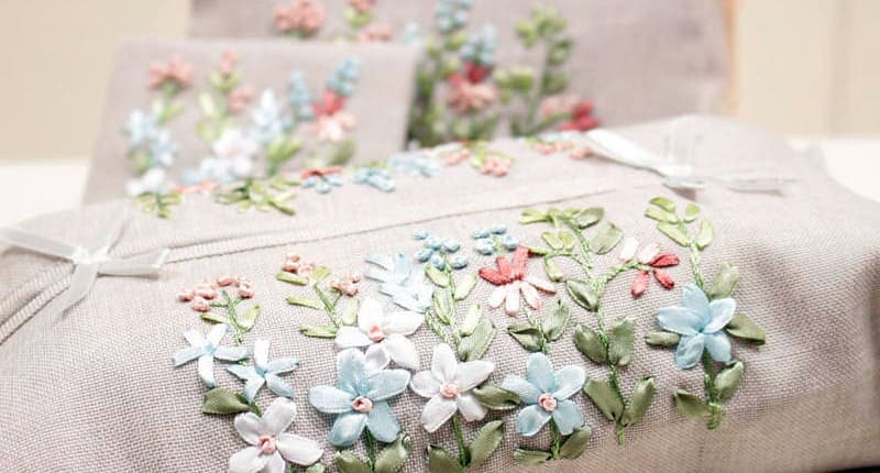 フィオリネット / amibrugge｜インテリアレース・テーブルクロス