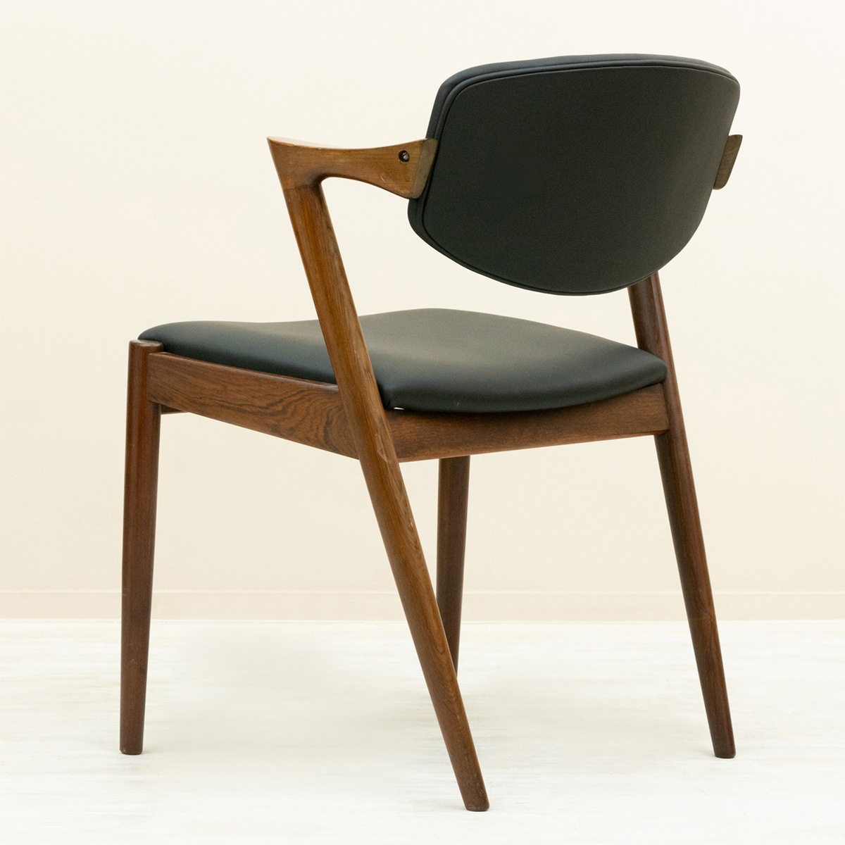 No42 Chair