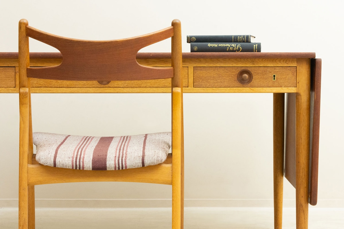 Hans J. Wegner AT305