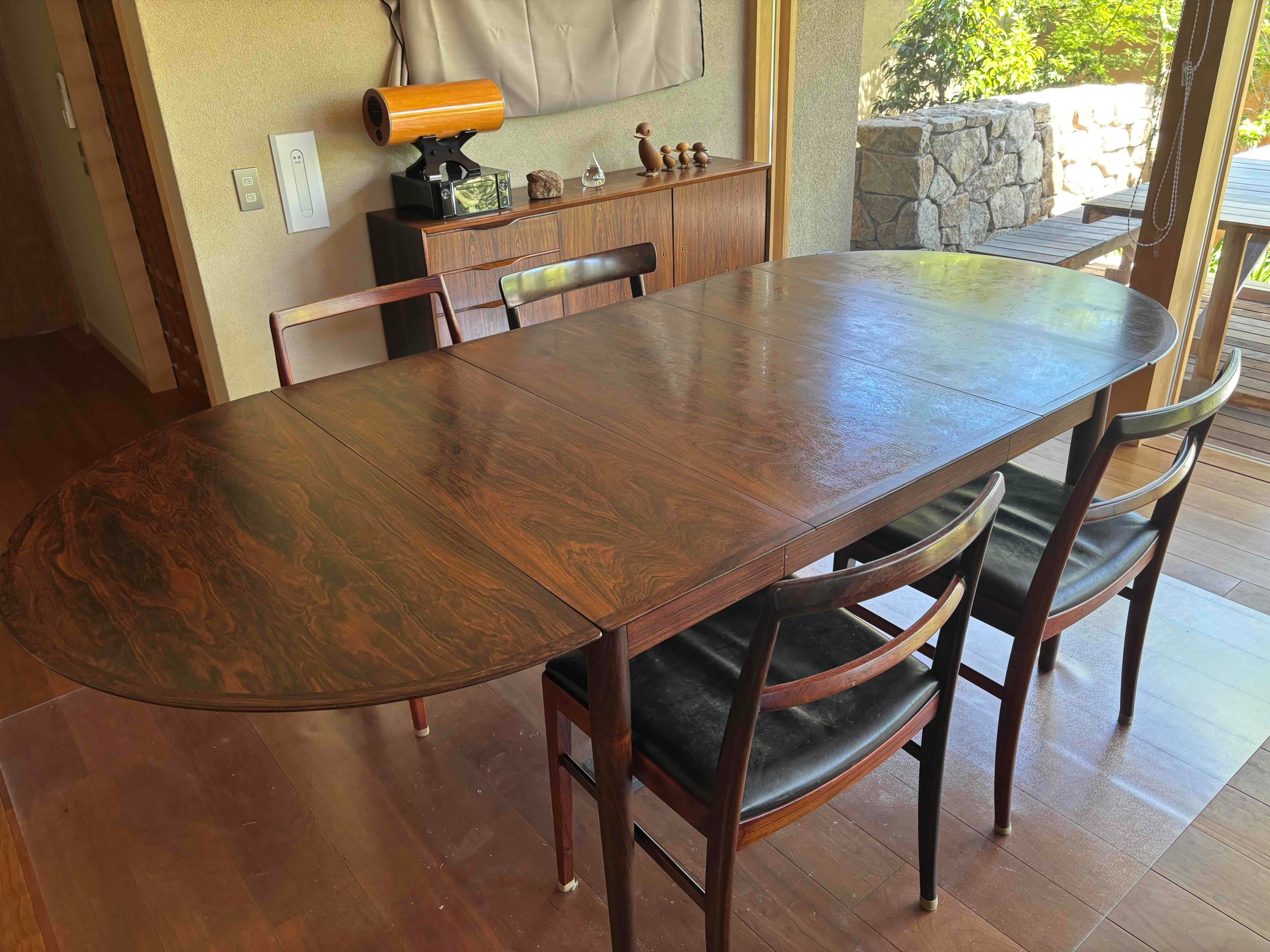 Model227 Dining Table by Arne Vodder
 Ǽ������