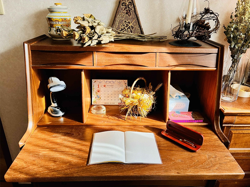 Bureau by arne vodder