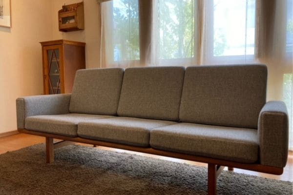 GE236 Sofa by Hans J Wegner