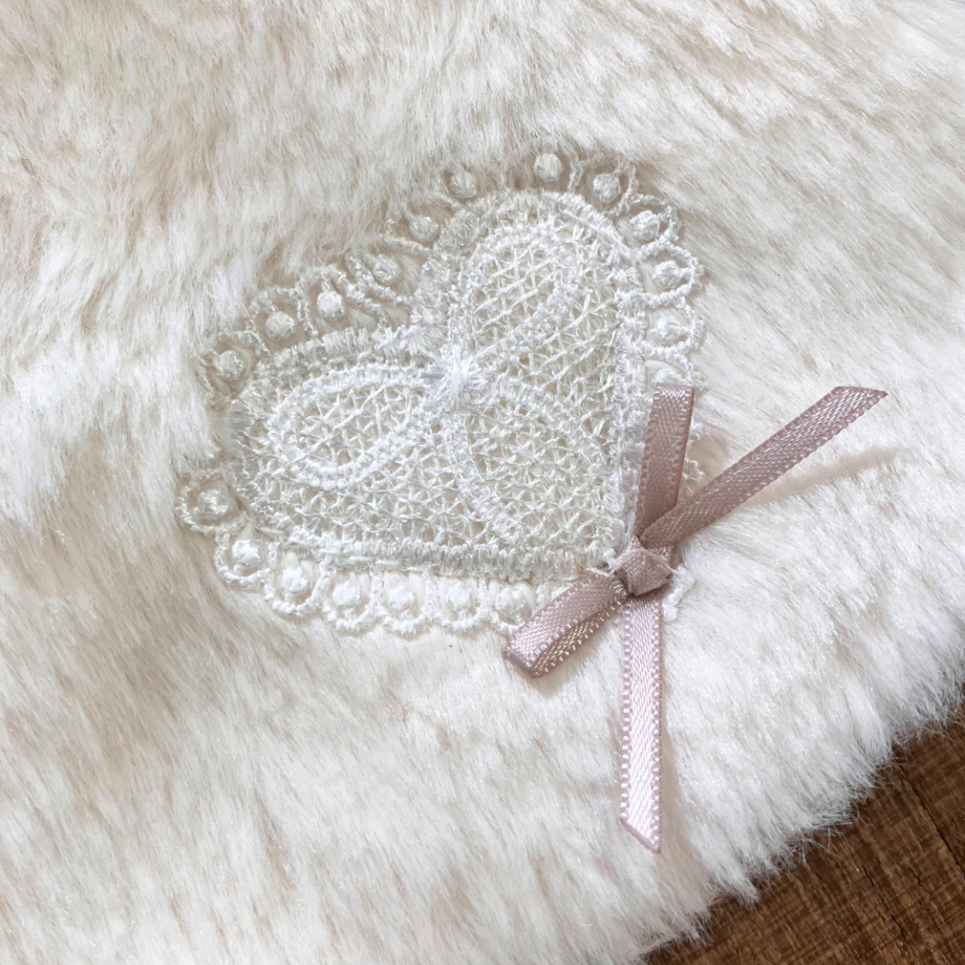 ハートモチーフフェイクファーベスト 生地感