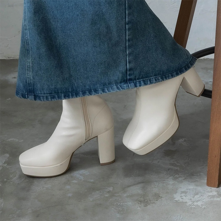 ショートブーツ 厚底ブーツ スクエアトゥ ハイヒール ヒール9cm