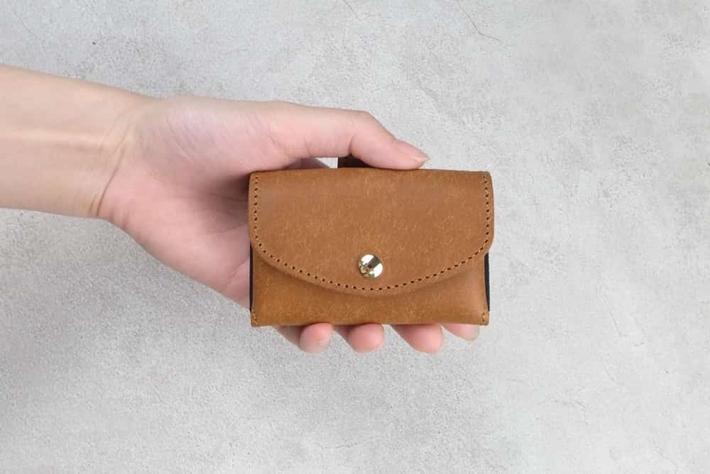 カードサイズでも使いやすい小さい財布