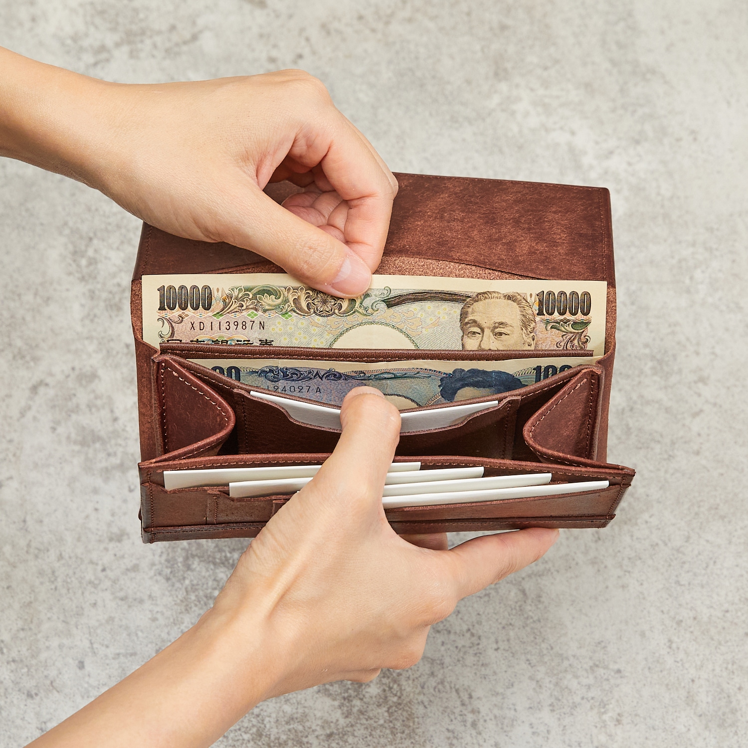 お札の収納方法と構造