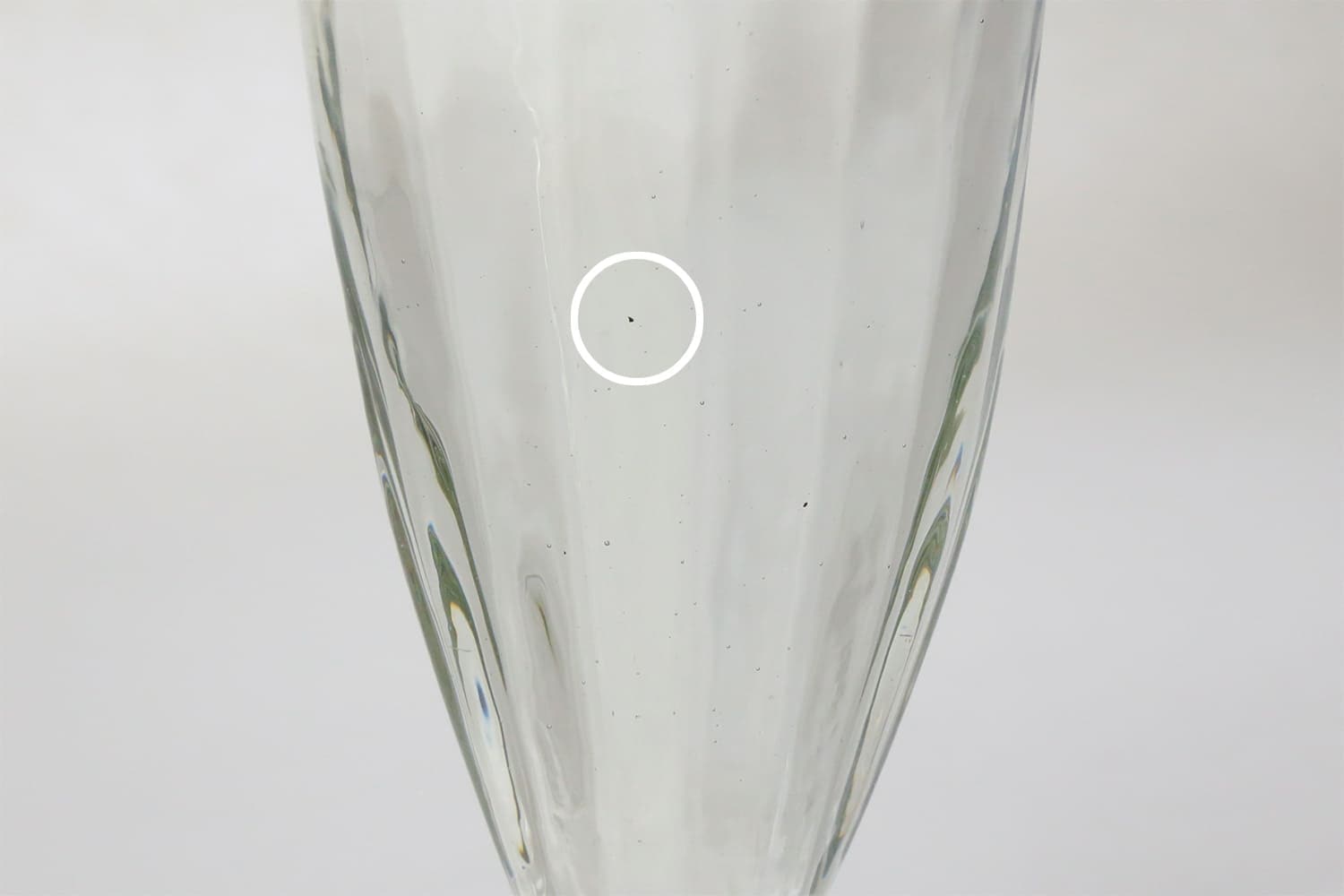 縦モール　ワイングラス、スパークリンググラス （琉球ガラス工房　glass32）