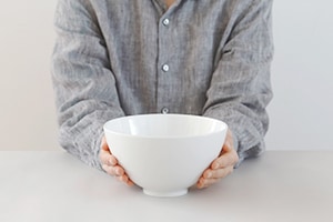 Menbachi／めん鉢 （ユミコ イイホシ ポーセリン／yumiko iihoshi porcelain）