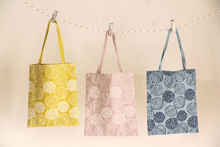 点と線模様製作所 刺繍生地のミニバッグ bird garden - バッグ(女性用)