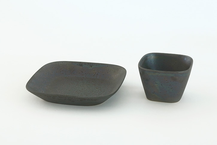 SQUARE　Plate・Cup  （ONE KILN／ワンキルン）