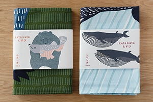 くまとクジラの風呂敷 （むす美×kata kata） | 日本の手仕事・暮らしの道具店 cotogoto (コトゴト)
