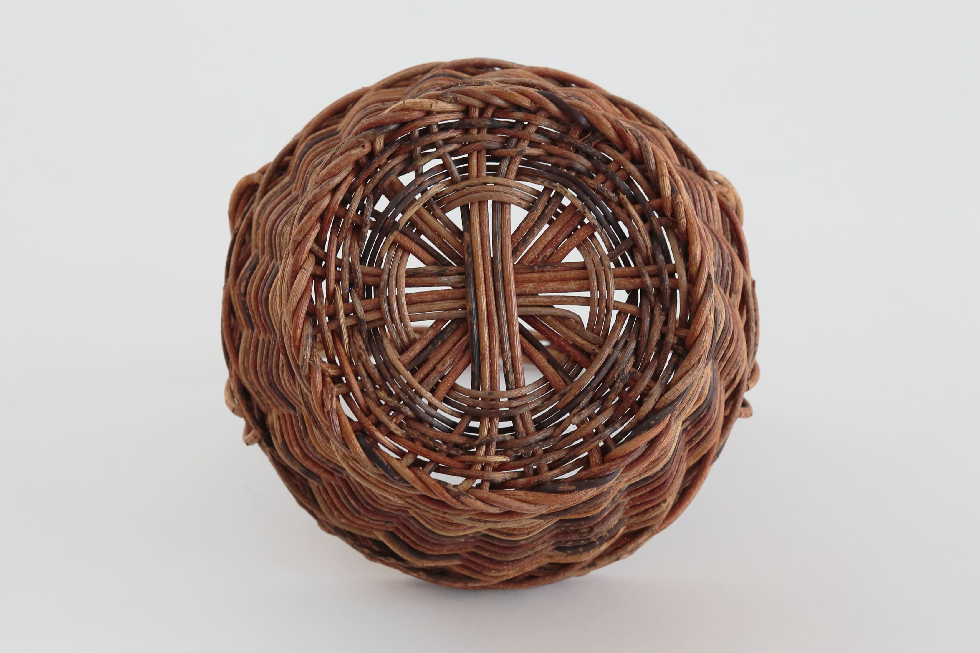 あけび　玉子入れ