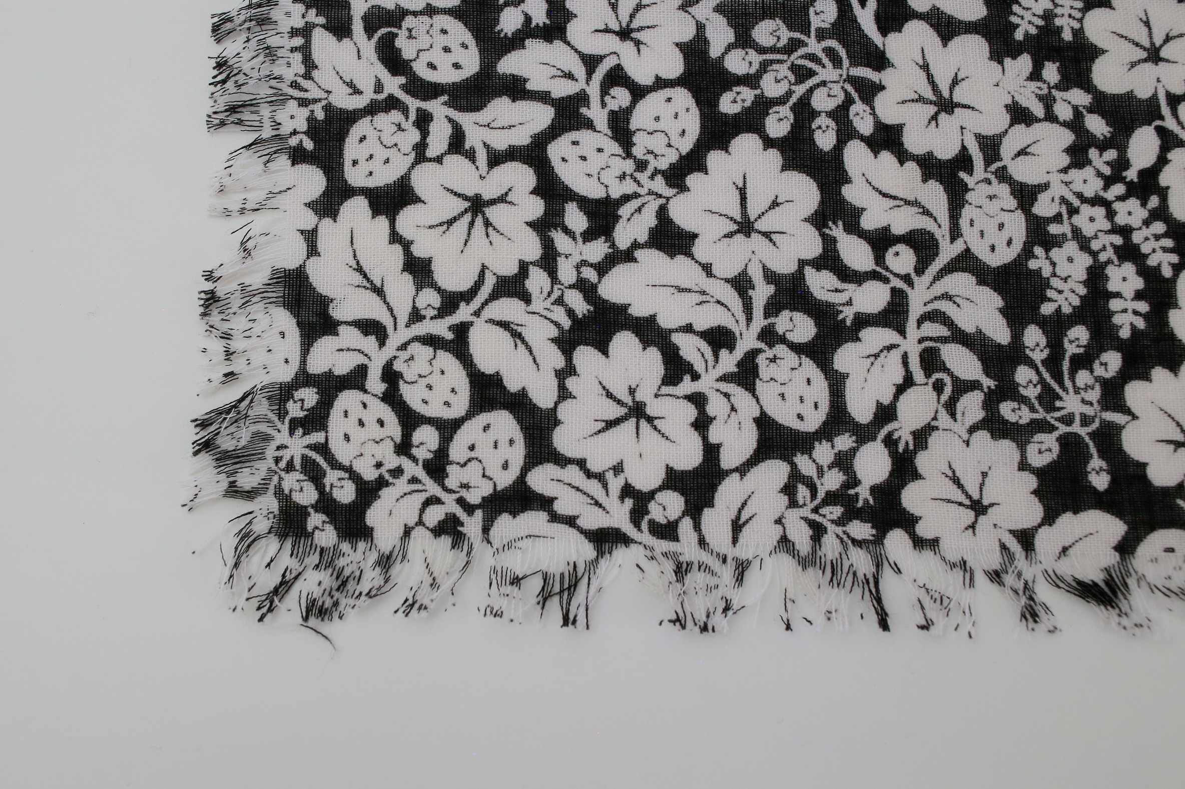 ワイルドベリーガーゼショール （オールドマンズテーラー）